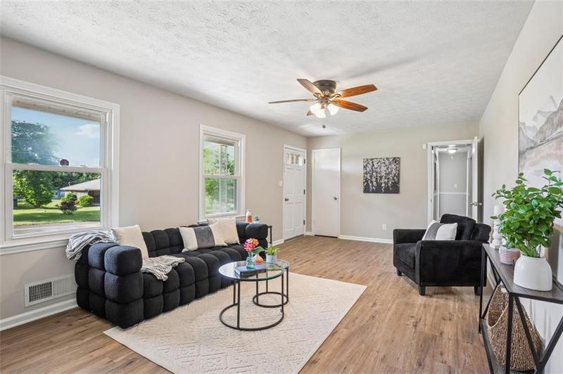 Image for property 129 WOODMONT Drive, Griffin, GA 30224