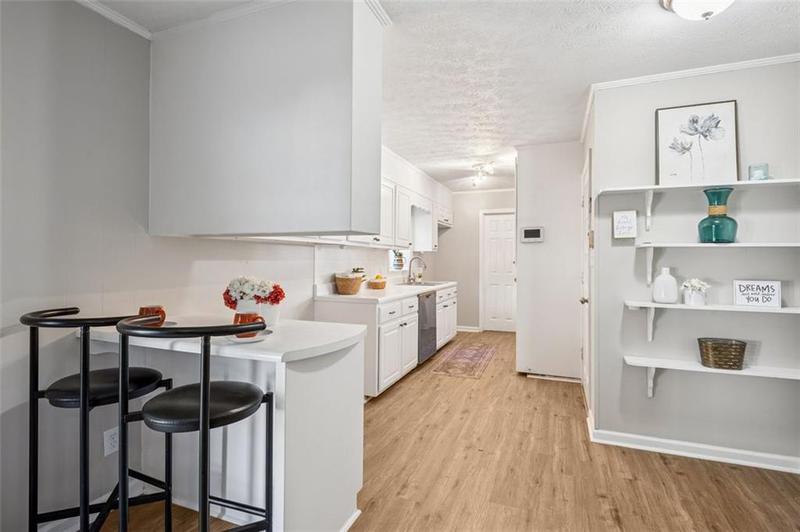 Image for property 129 WOODMONT Drive, Griffin, GA 30224