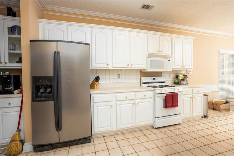 Image for property 210 HUIET Drive, Mcdonough, GA 30252
