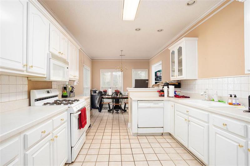 Image for property 210 HUIET Drive, Mcdonough, GA 30252