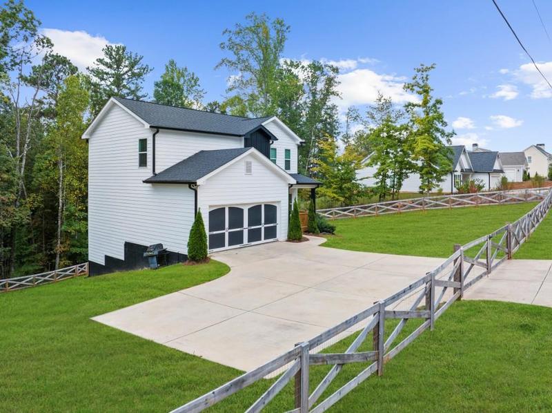 Image for property 8615 Bethel Road, Gainesville, GA 30506