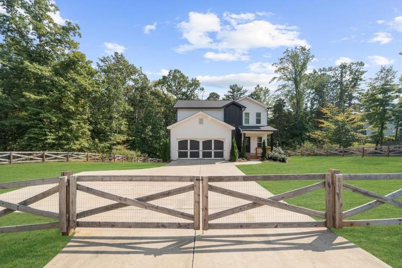 Image for property 8615 Bethel Road, Gainesville, GA 30506
