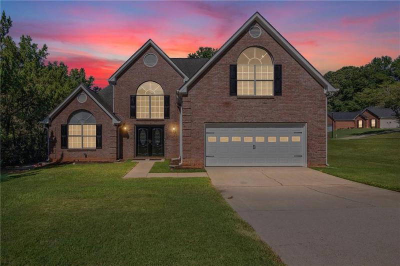 Image for property 12189 Lauren Way, Fayetteville, GA 30215