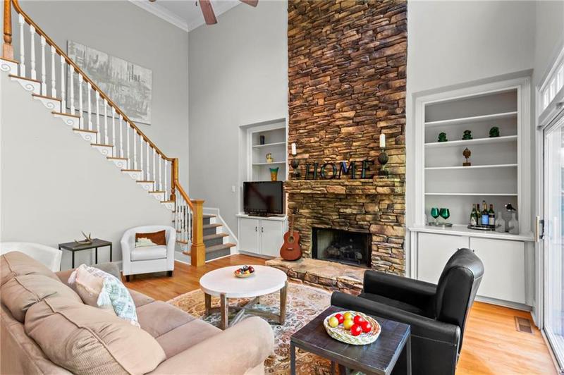 Image for property 1169 Dawn View Lane, Atlanta, GA 30327