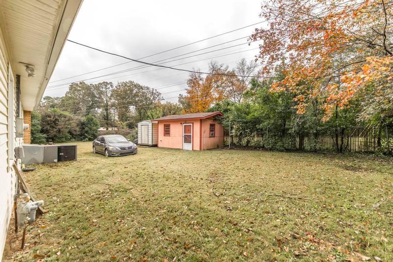 Image for property 289 Peachtree Circle, Warner Robins, GA 31088