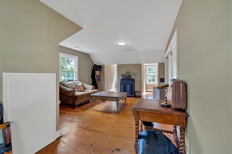 Image for property 306 VICTORIA Avenue, Cedartown, GA 30125