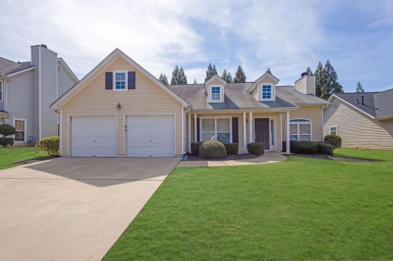 Image for property 5016 Larkspur Lane, Atlanta, GA 30349