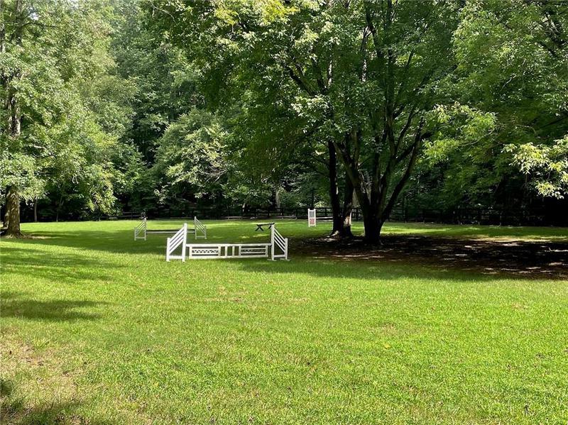 Image for property GA 30607