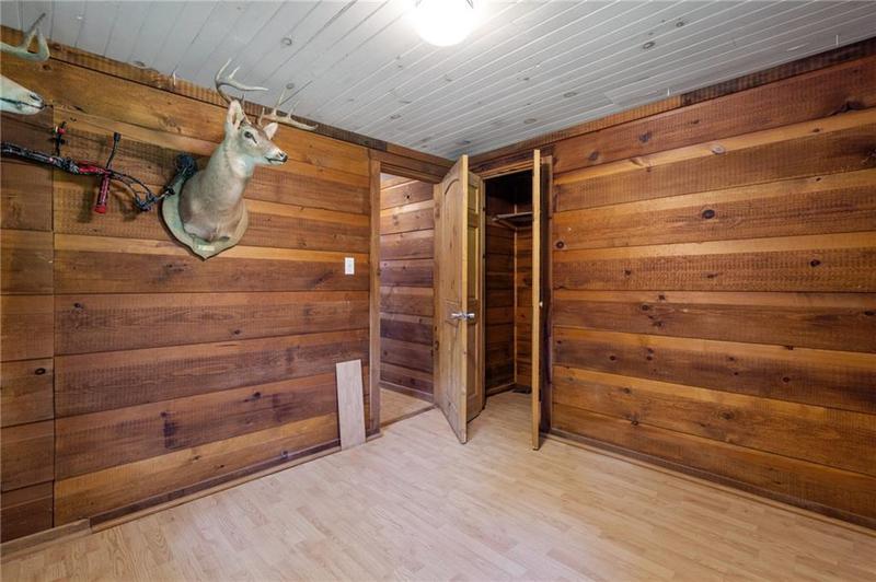 Image for property 11 Old Pleasant Valley Road, Talking Rock, GA 30175