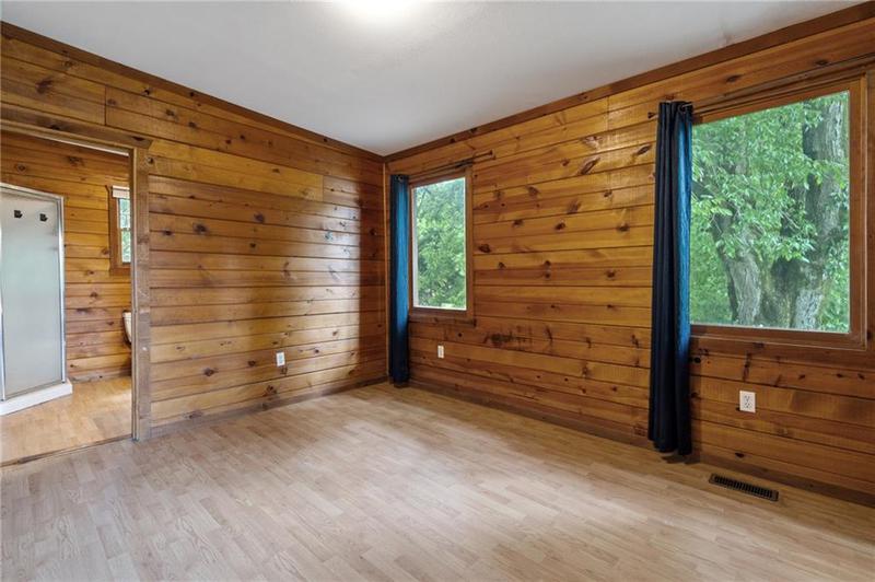 Image for property 11 Old Pleasant Valley Road, Talking Rock, GA 30175