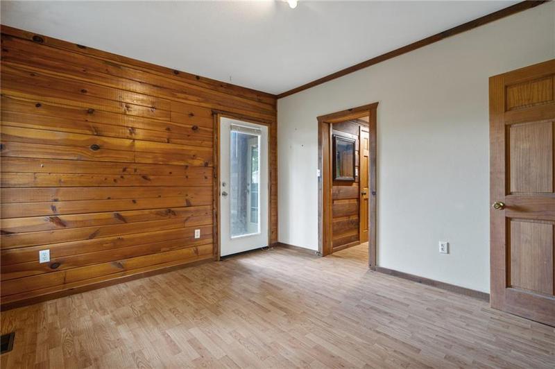 Image for property 11 Old Pleasant Valley Road, Talking Rock, GA 30175