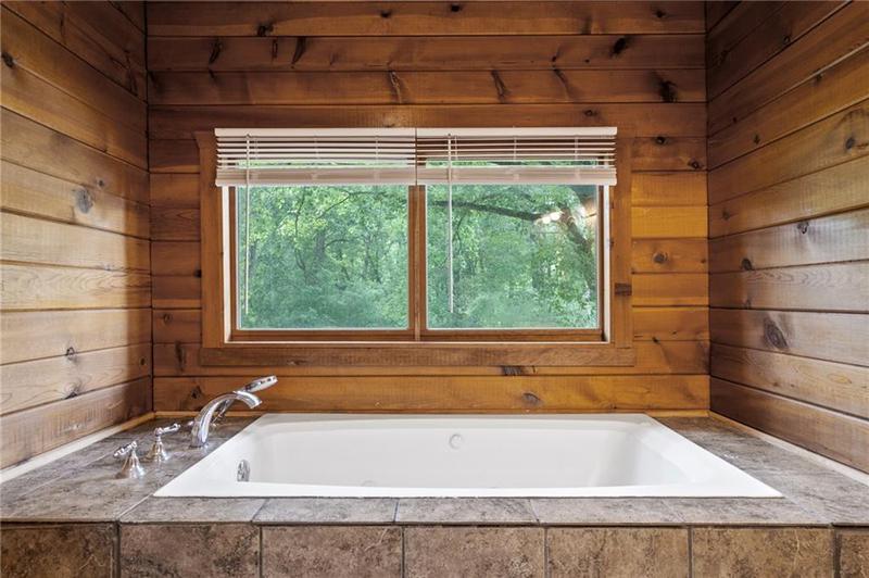 Image for property 11 Old Pleasant Valley Road, Talking Rock, GA 30175