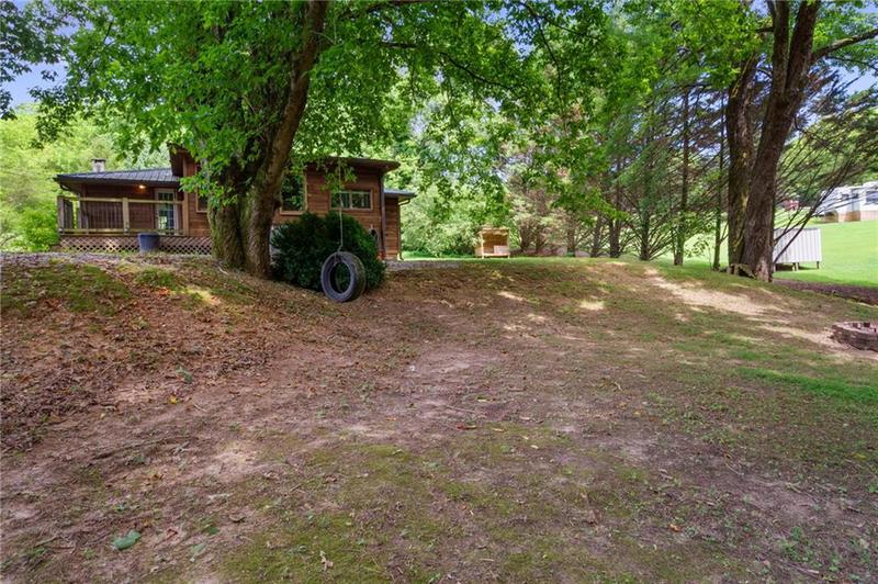 Image for property 11 Old Pleasant Valley Road, Talking Rock, GA 30175