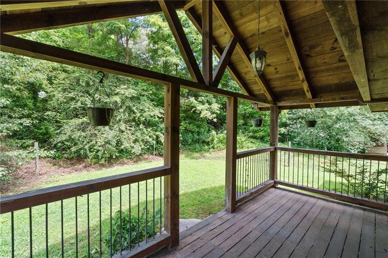 Image for property 11 Old Pleasant Valley Road, Talking Rock, GA 30175