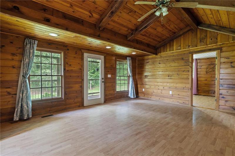 Image for property 11 Old Pleasant Valley Road, Talking Rock, GA 30175