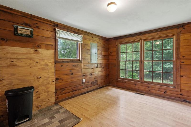Image for property 11 Old Pleasant Valley Road, Talking Rock, GA 30175