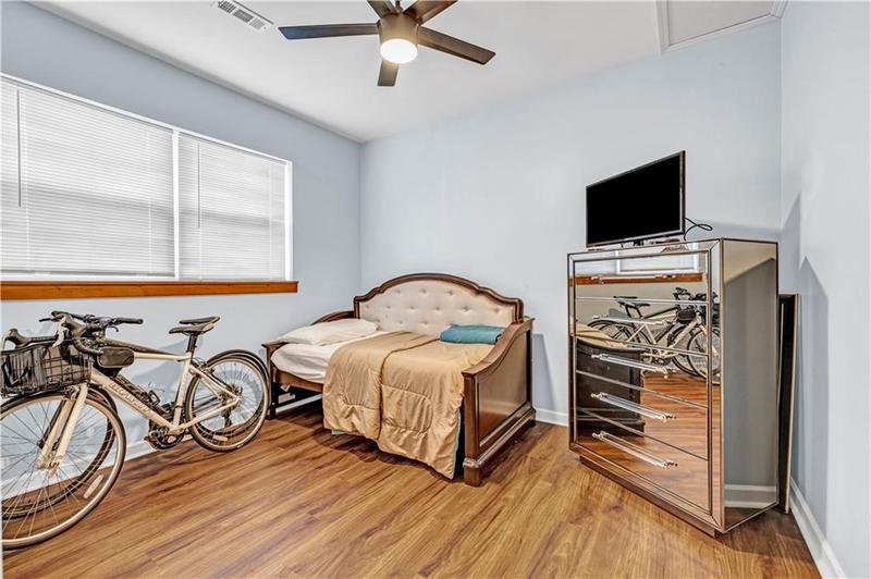 Image for property 3220 Dogwood Drive, Hapeville, GA 30354