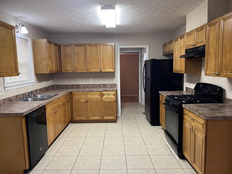 Image for property 1405 Bentley Woods Trail, Lithonia, GA 30058