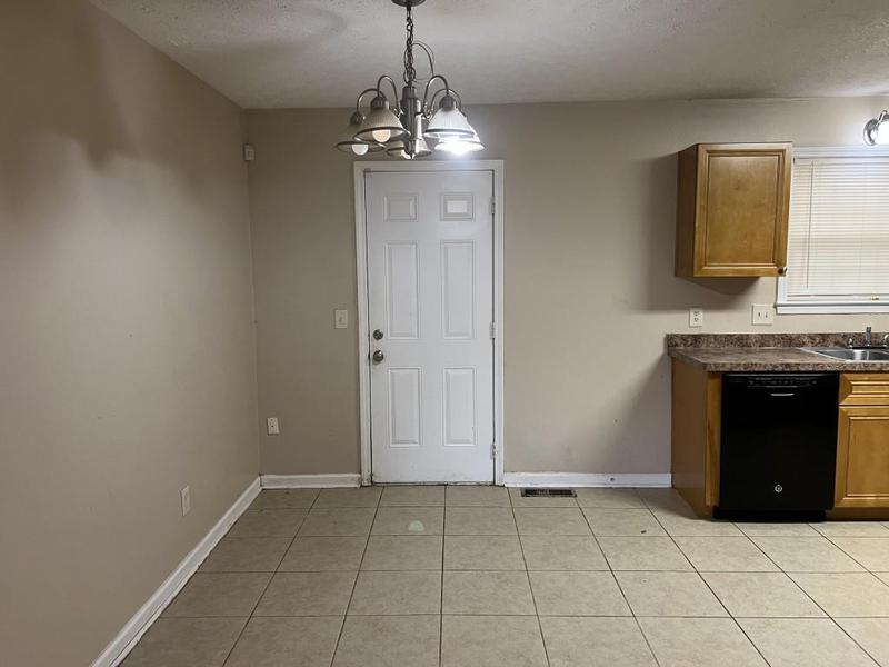 Image for property 1405 Bentley Woods Trail, Lithonia, GA 30058