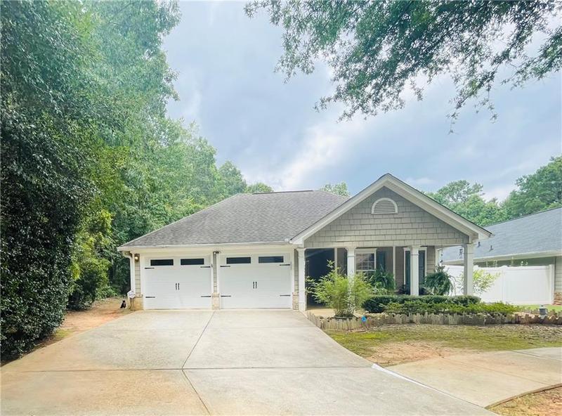 Image for property 164 Cottage Club Drive, Locust Grove, GA 30248