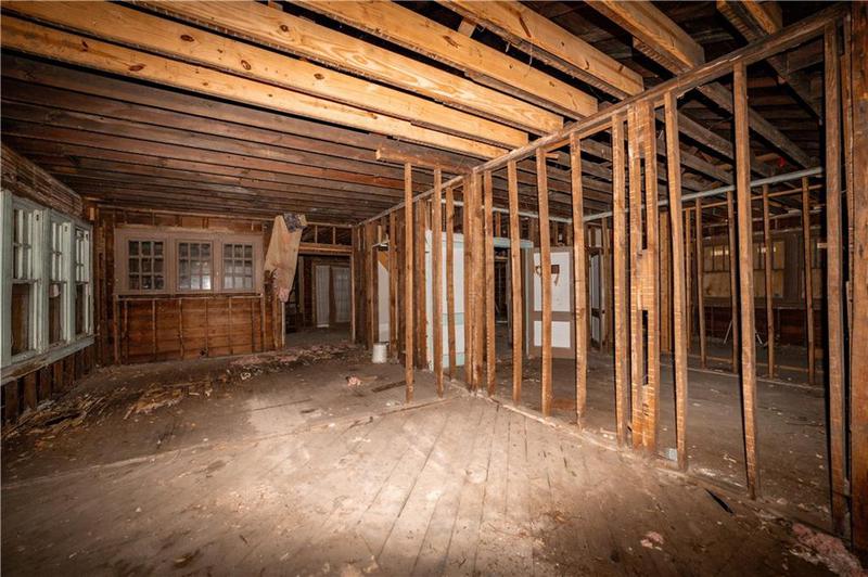 Image for property 418 Highland Avenue, Atlanta, GA 30307
