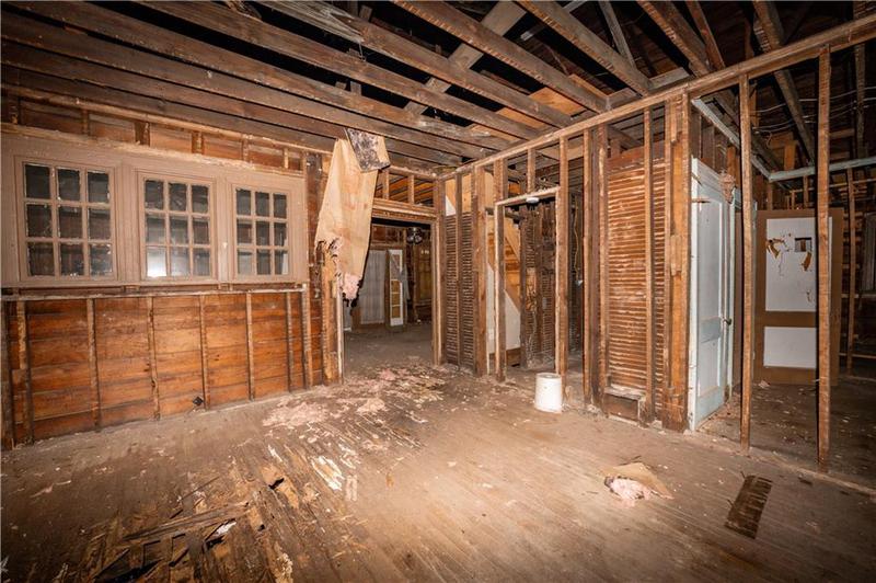Image for property 418 Highland Avenue, Atlanta, GA 30307