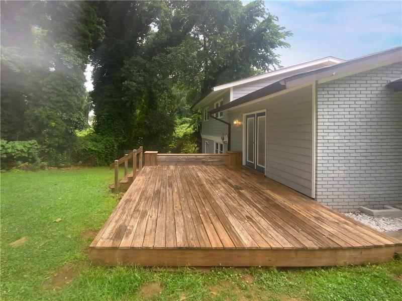 Image for property 2492 Brentwood Court, Decatur, GA 30032