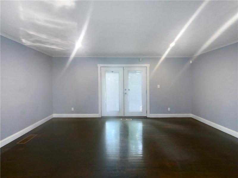 Image for property 2492 Brentwood Court, Decatur, GA 30032