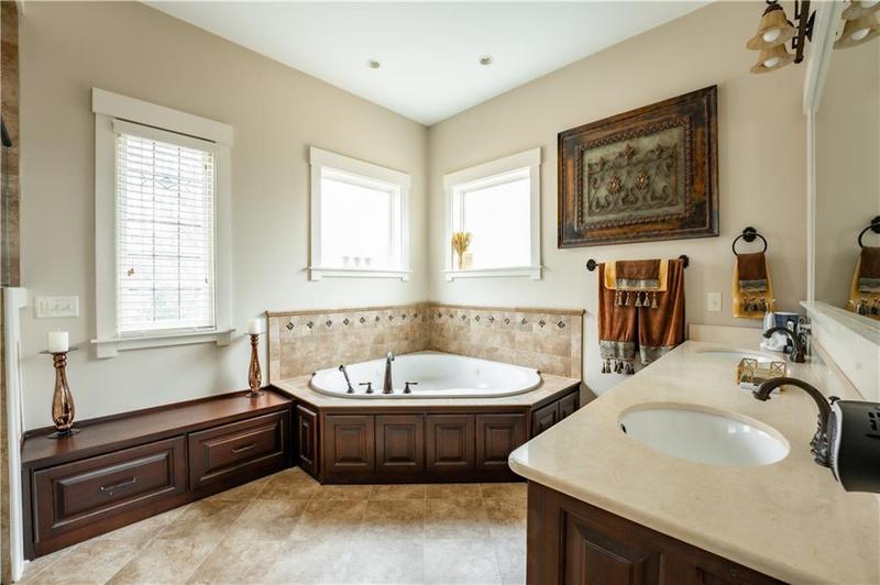 Image for property 227 Sky View Court, Newnan, GA 30265