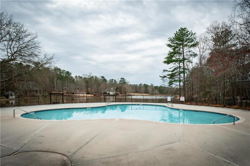 Image for property 227 Sky View Court, Newnan, GA 30265