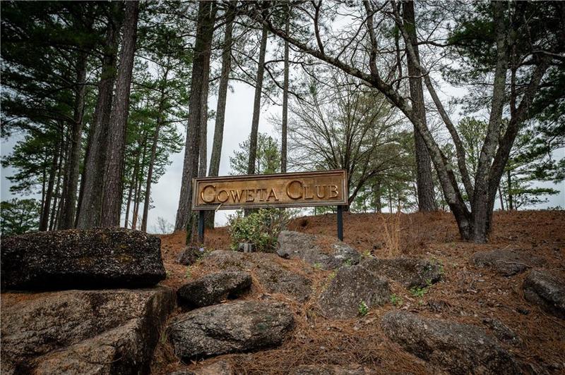 Image for property 227 Sky View Court, Newnan, GA 30265