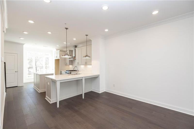 Image for property 352 Olmstead Way 28, Alpharetta, GA 30022