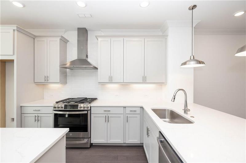 Image for property 352 Olmstead Way 28, Alpharetta, GA 30022