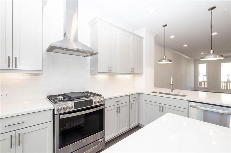 Image for property 352 Olmstead Way 28, Alpharetta, GA 30022