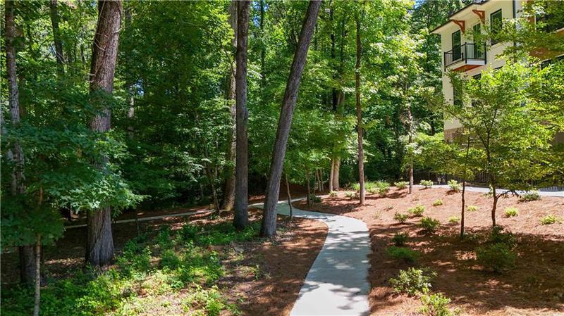 Image for property 352 Olmstead Way 28, Alpharetta, GA 30022