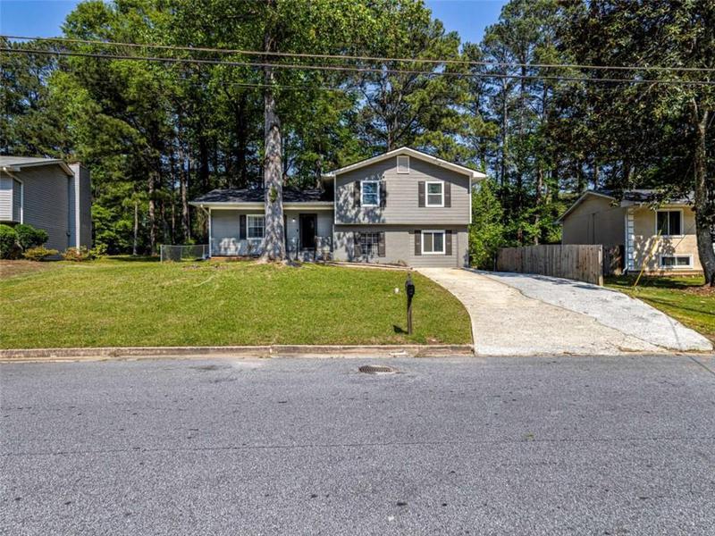 Image for property 6465 Buckhurst Trail, South Fulton, GA 30349