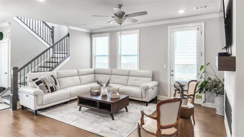 Image for property 1199 Bennett Creek Overlook, Suwanee, GA 30024