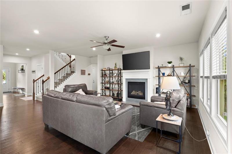 Image for property 4 RIDGEMONT Way, Cartersville, GA 30120