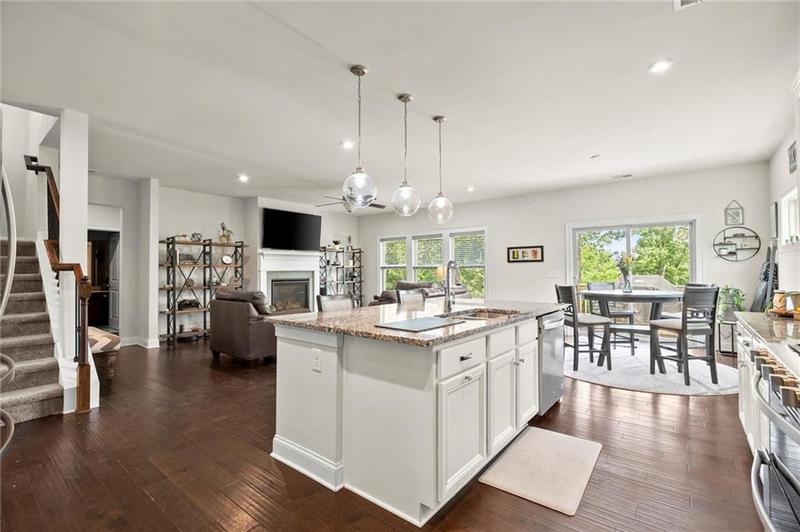 Image for property 4 RIDGEMONT Way, Cartersville, GA 30120