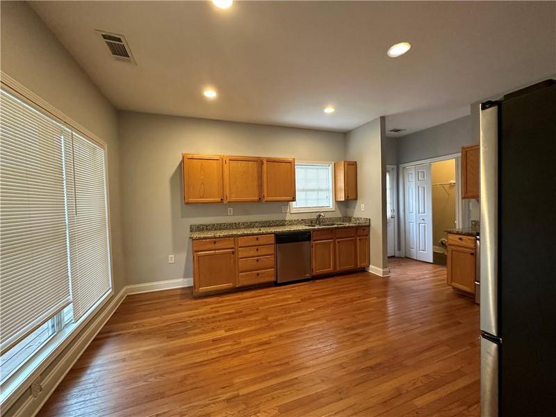 Image for property 1903 Chattahoochee Place, Atlanta, GA 30344
