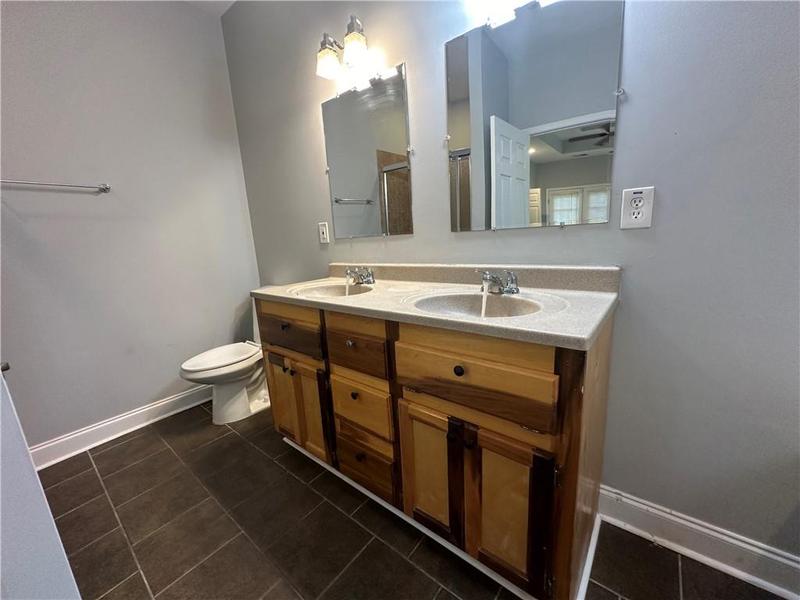 Image for property 1903 Chattahoochee Place, Atlanta, GA 30344