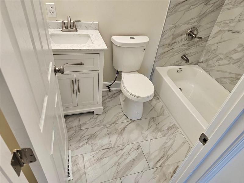 Image for property 5312 Westford Circle, Atlanta, GA 30349