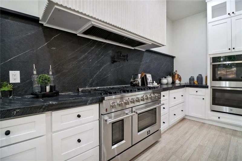 Image for property 7540 Crestline Drive, Dawsonville, GA 30534