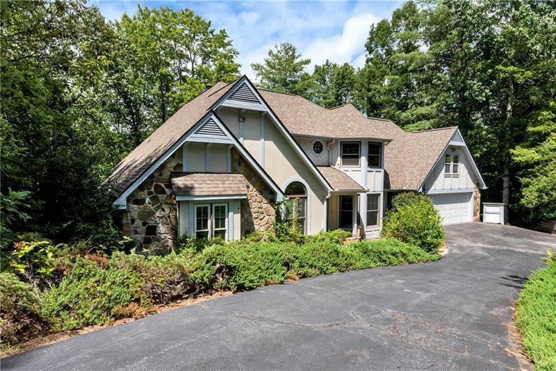 Image for property 276 Zeppelin Strasse, Helen, GA 30545