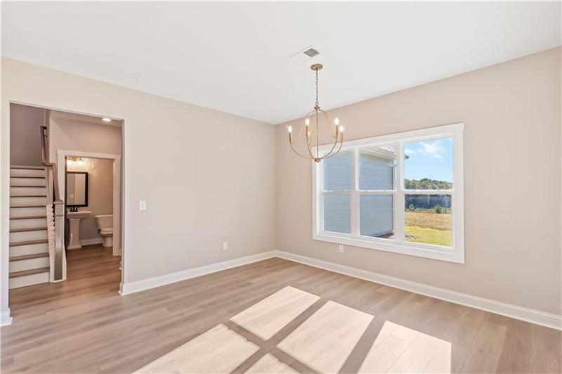 Image for property 106 Red Oak Lane, Carrollton, GA 30116