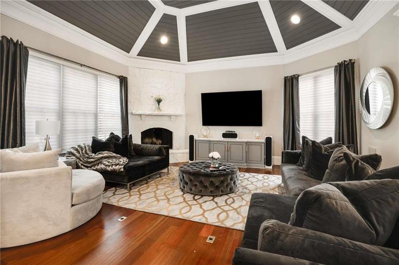 Image for property 980 FENIMORE Circle, Sandy Springs, GA 30350