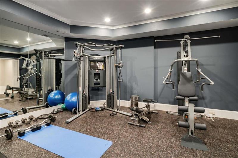 Image for property 980 FENIMORE Circle, Sandy Springs, GA 30350