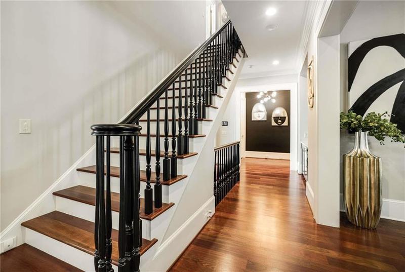 Image for property 980 FENIMORE Circle, Sandy Springs, GA 30350