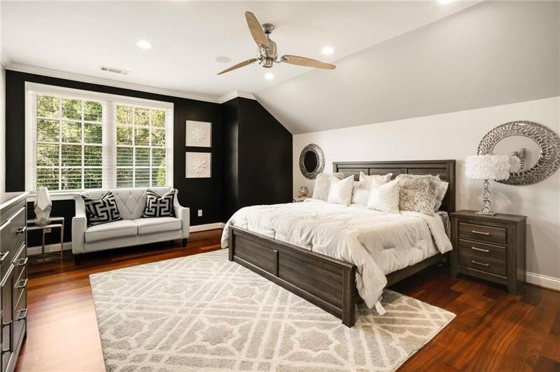 Image for property 980 FENIMORE Circle, Sandy Springs, GA 30350
