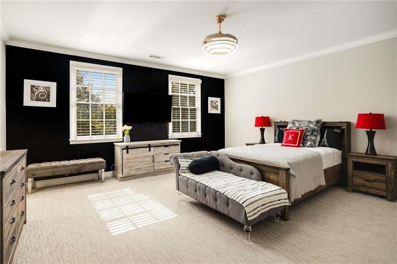 Image for property 980 FENIMORE Circle, Sandy Springs, GA 30350